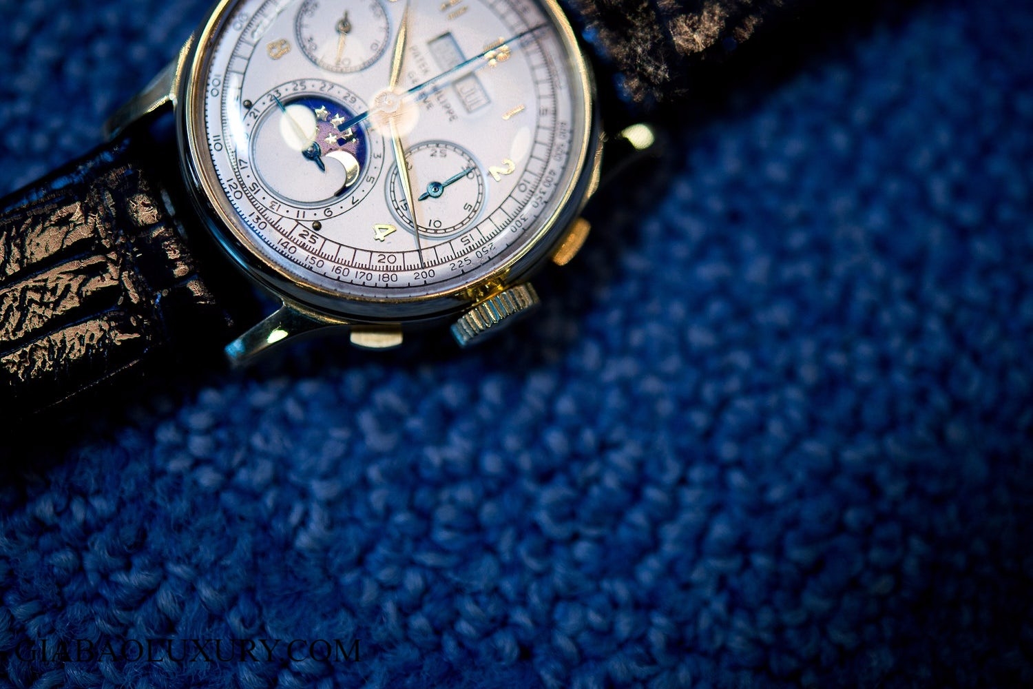 Cận cảnh Patek Philippe Ref. 1518