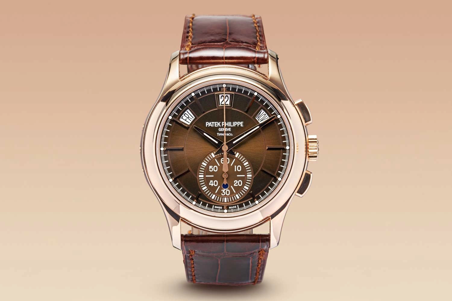 Lô 8: Patek Philippe Annual Calendar Chronograph với mặt số Tiffany, reference 5905R-001