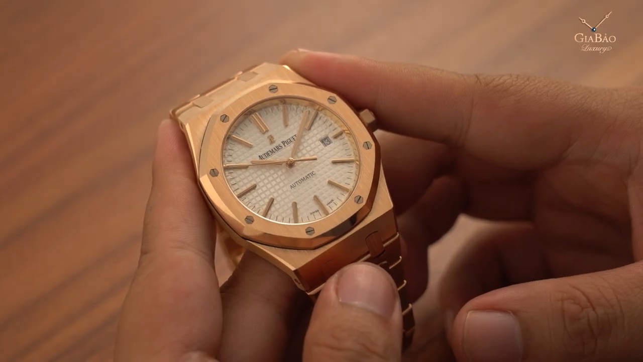 Audemars Piguet Royal Oak 15400OR vàng hồng