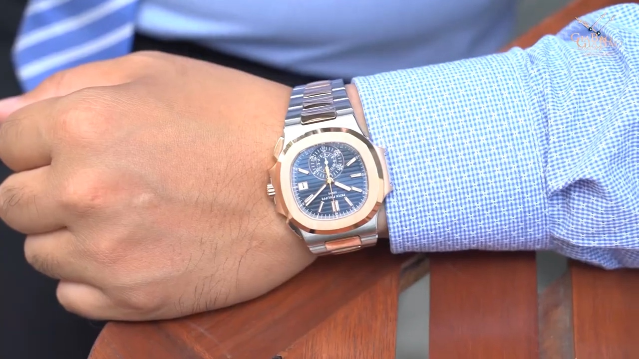 Audemars Piguet Royal Oak 15400OR trên cổ tay