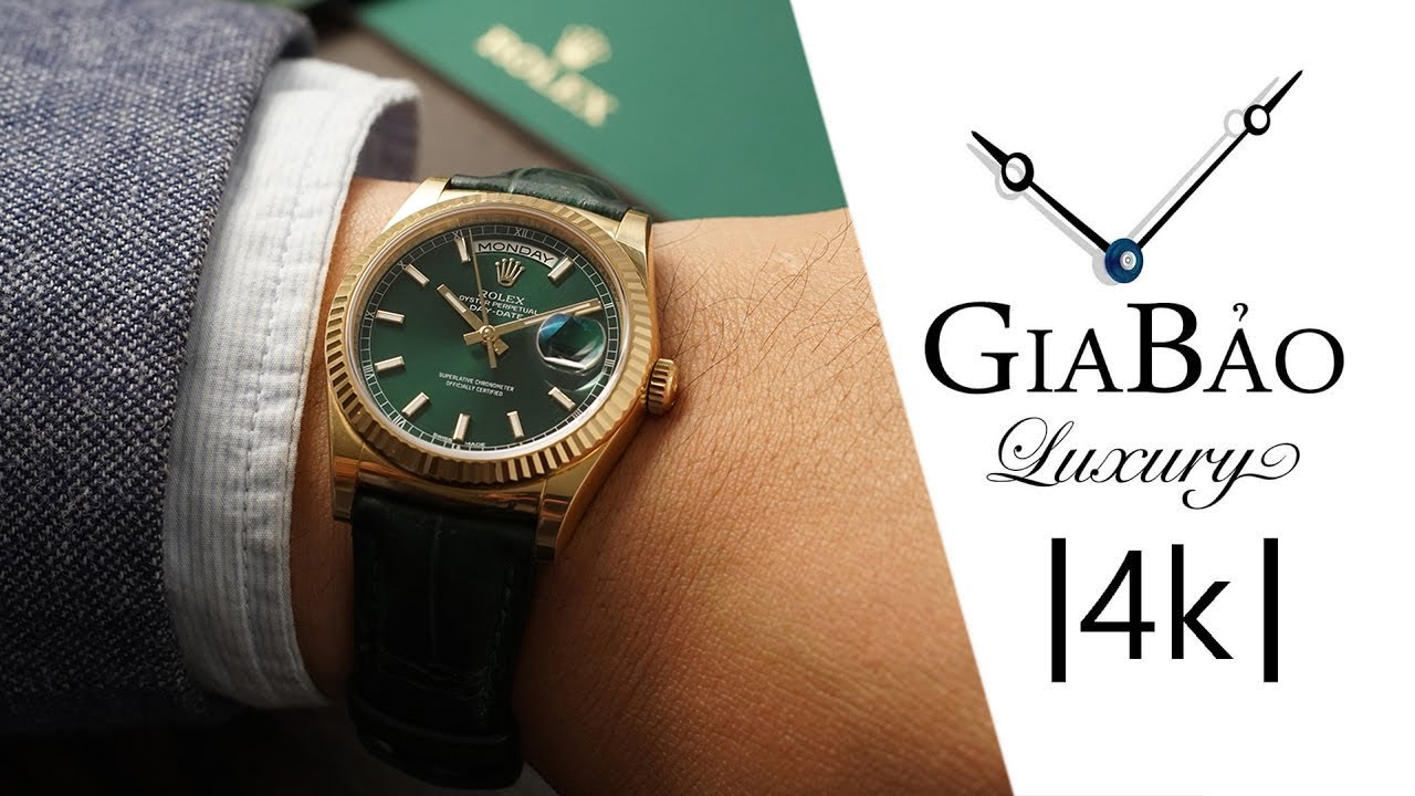 Rolex Day-Date 118138: mặt số xanh, dây da