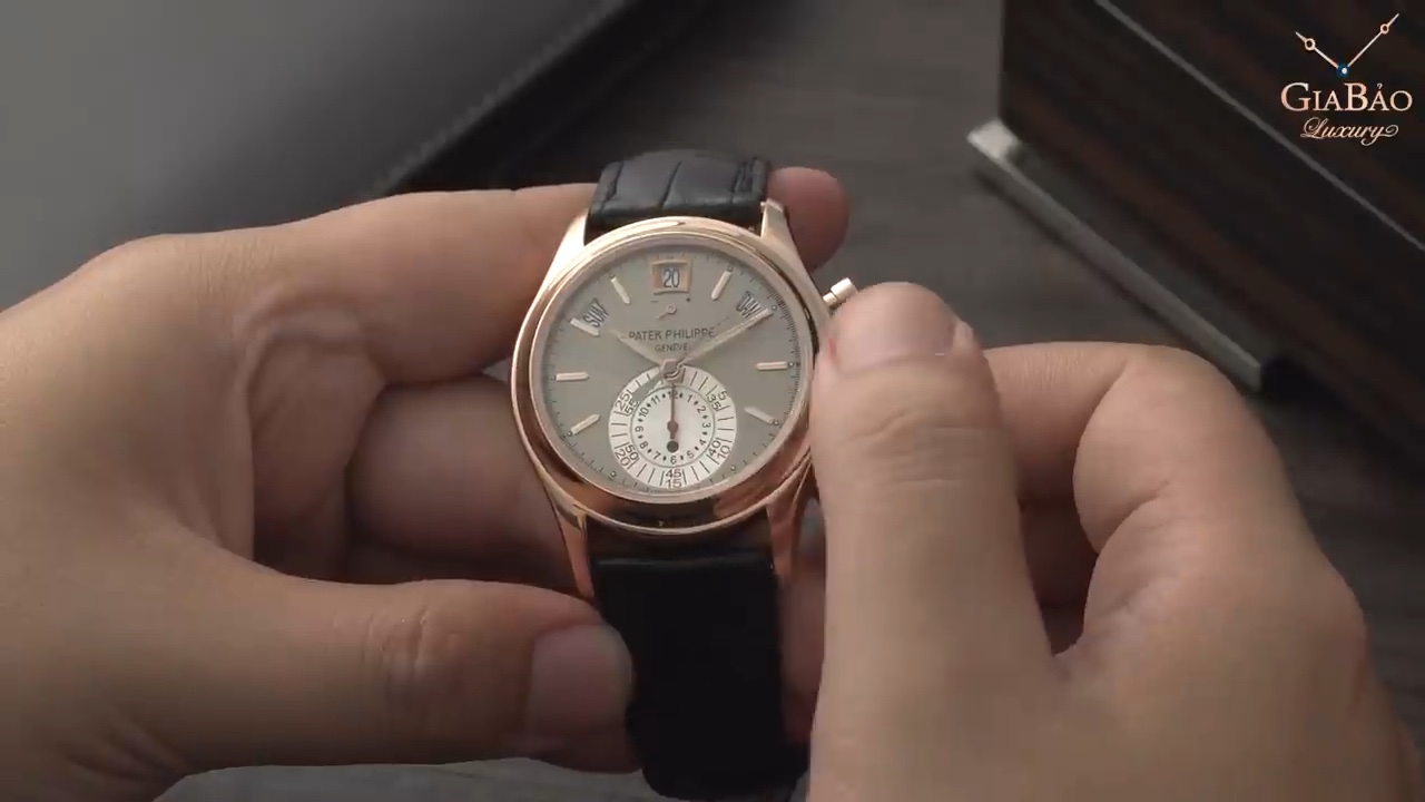 Patek Philippe 5960R-001 trên tay