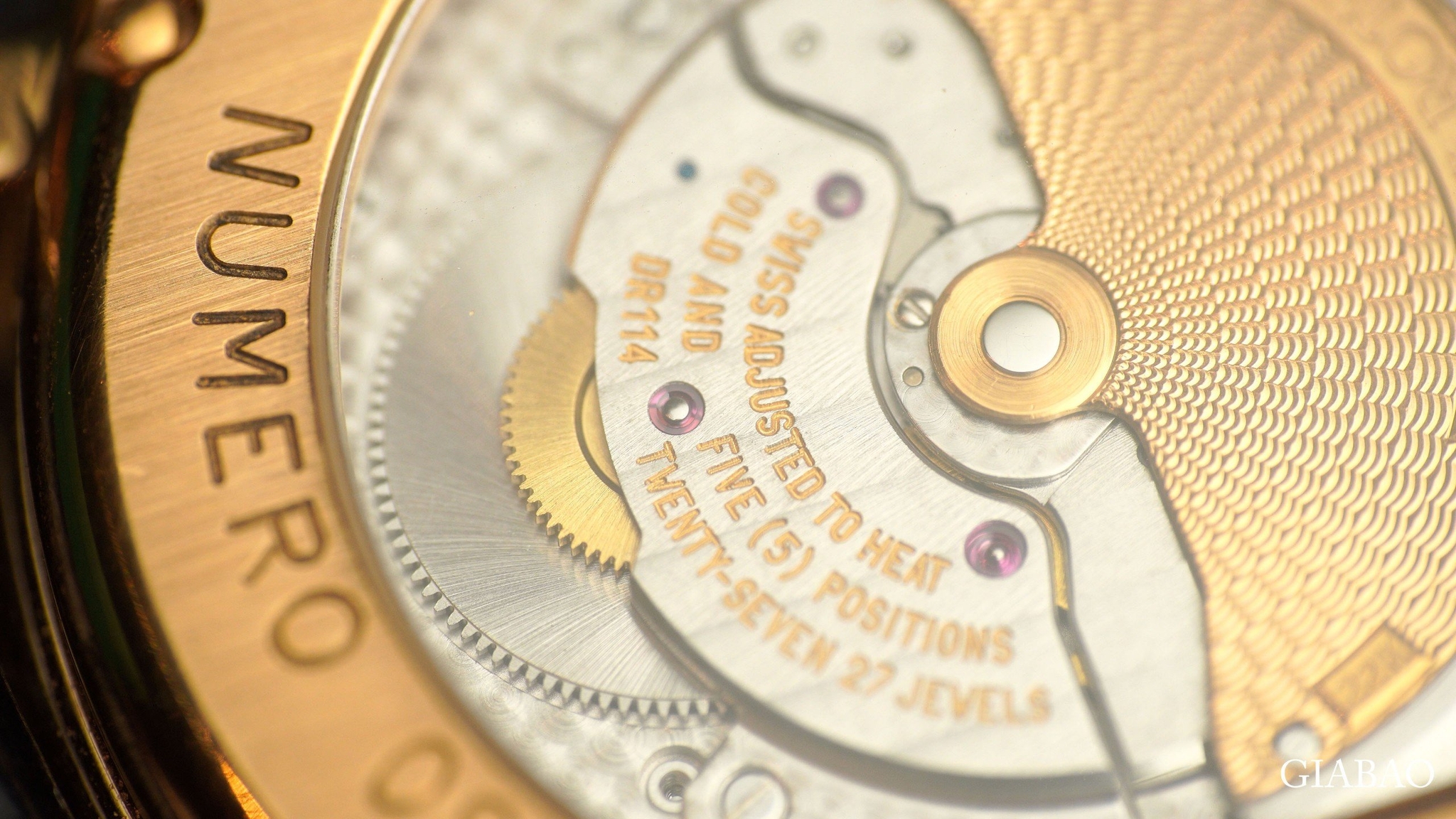 Calibre DR114 trên Daniel Roth 118.X.40
