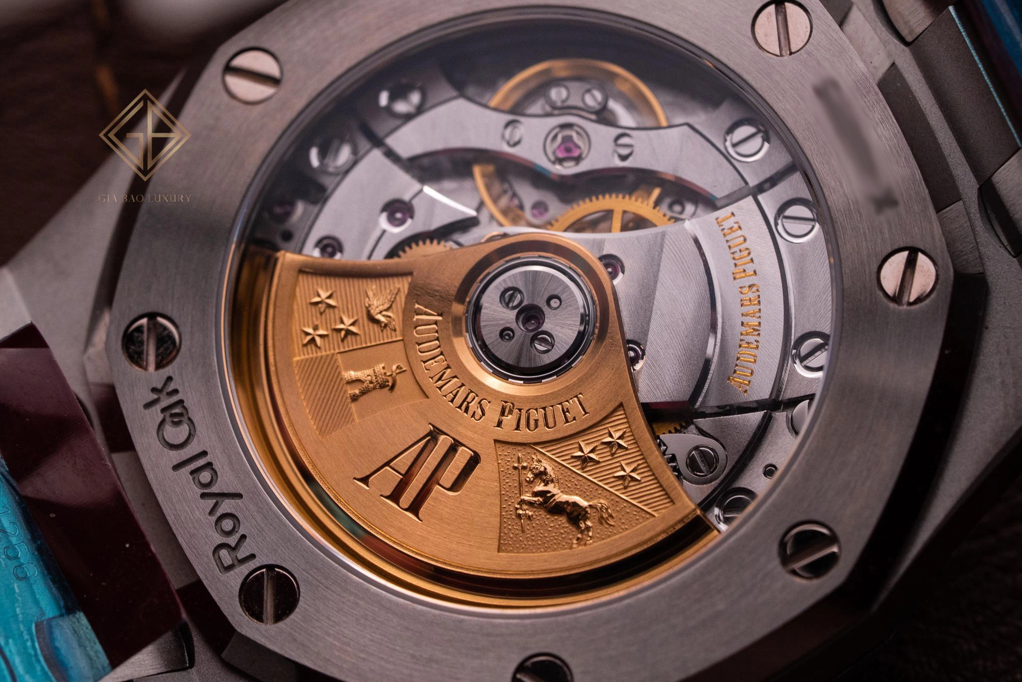 AP Royal Oak Chronograph 26300ST và 26317BC: calibre 2385 trong hồ sơ kỹ thuật của Royal Oak Chronograph