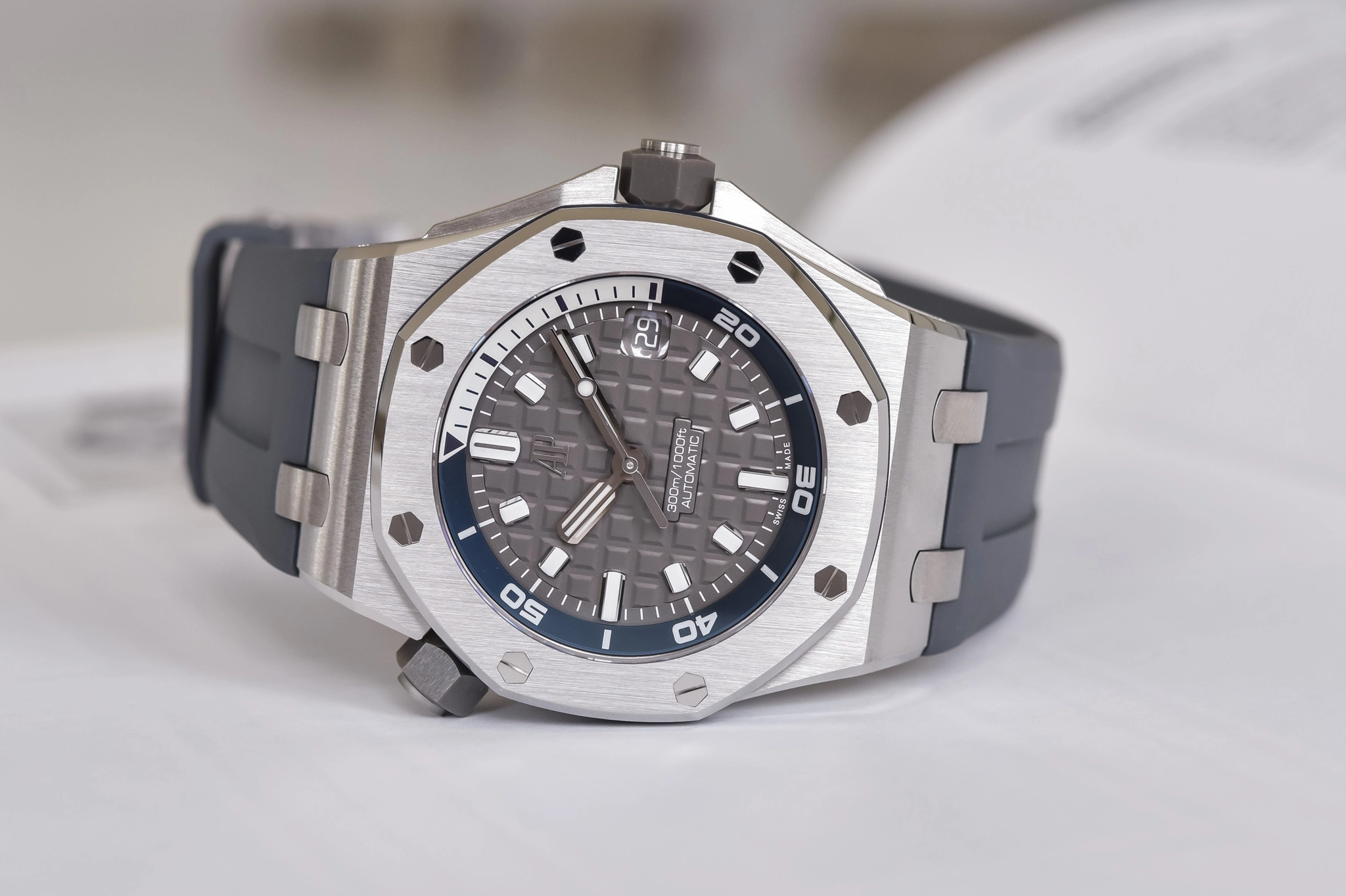 AP Royal Oak Offshore Diver 15710ST và 15720ST