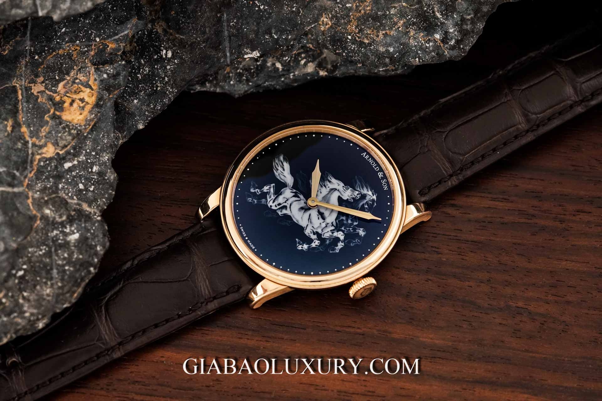 Arnold & Son HM Horses Set: tiểu họa trên mặt số: phiên bản HM Horses mặt số đen