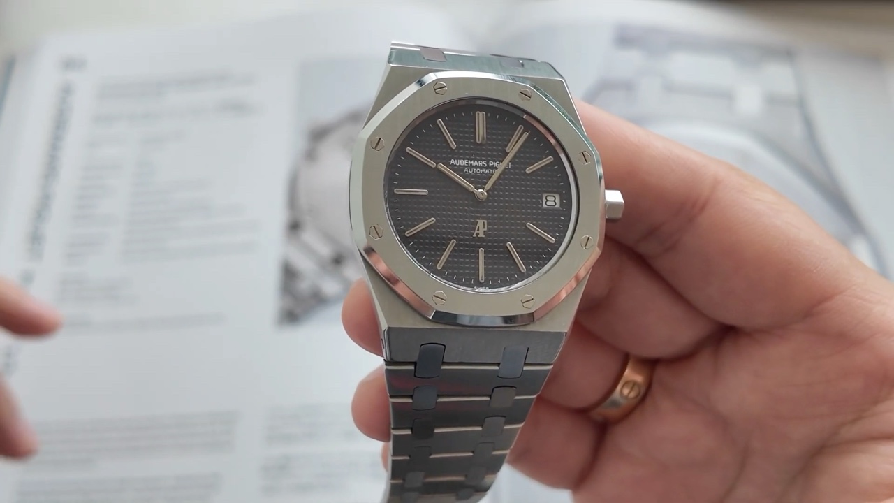 Mặt số Tapisserie đổi màu của Royal Oak 5402 No Series