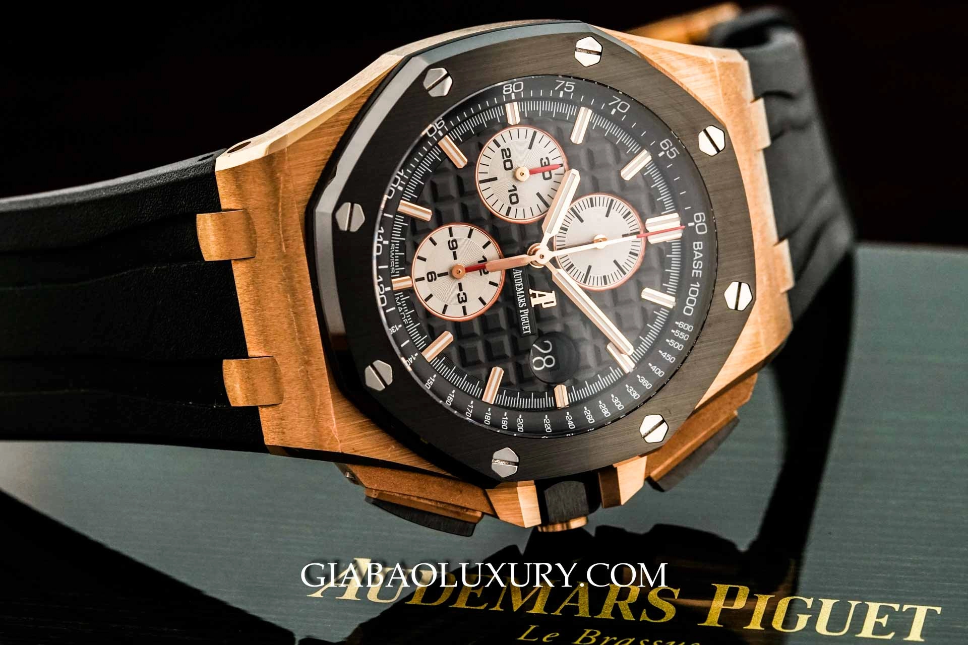 Audemars Piguet Royal Oak Offshore 26401RO: 44 mm vàng hồng — ảnh chi tiết 03