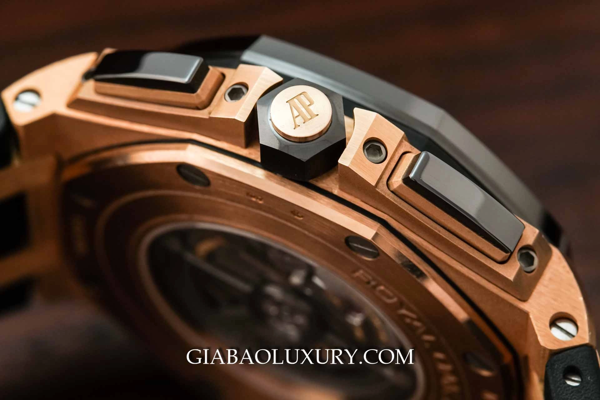 Audemars Piguet Royal Oak Offshore 26401RO: 44 mm vàng hồng — ảnh chi tiết 05