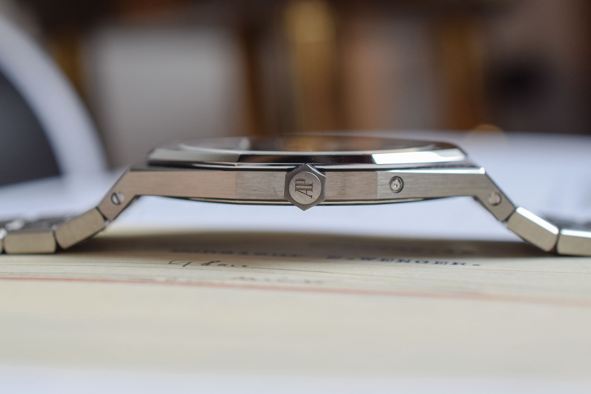 Royal Oak Ultra-Thin và giải Aiguille d’Or GPHG 2019: Royal Oak Selfwinding Perpetual Calendar Ultra-Thin nhìn chính diện