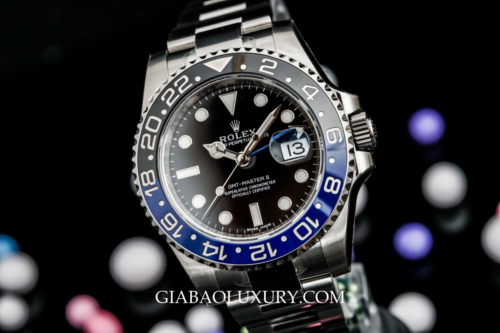 Vành bezel xoay hai chiều của Rolex GMT-Master II 116710BLNR