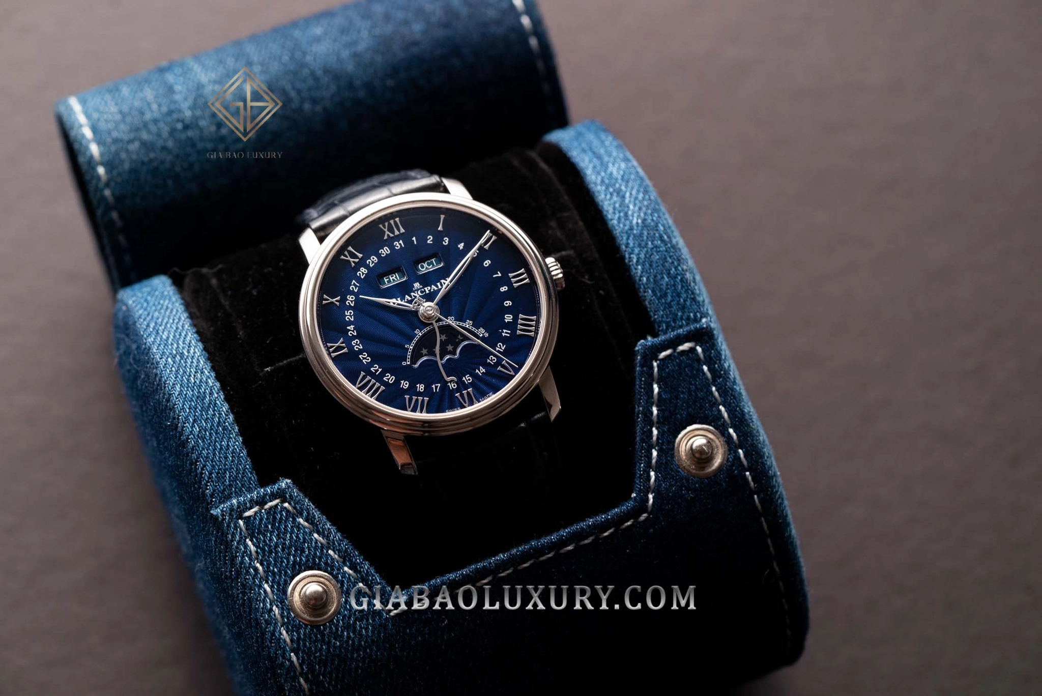 Blancpain Villeret Quantième Complet 6654: Blancpain 6654 trong hộp đựng
