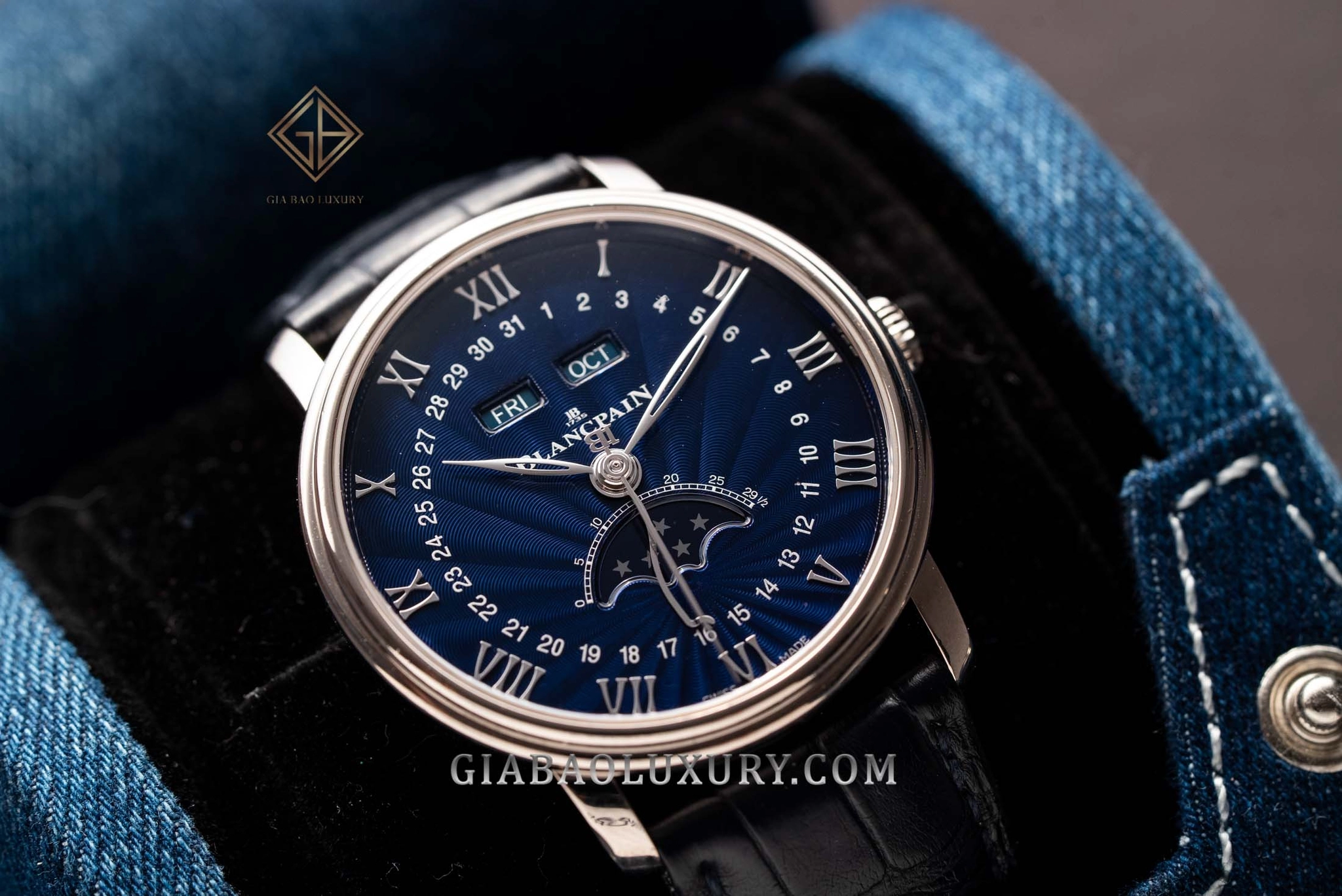 Blancpain Villeret Quantième Complet 6654: vỏ vàng trắng và mặt số xanh của Blancpain 6654