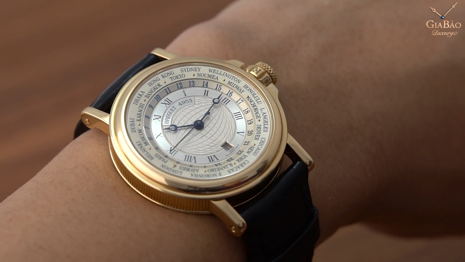 Breguet Marine Hora Mundi 3700 bằng vàng vàng trên cổ tay