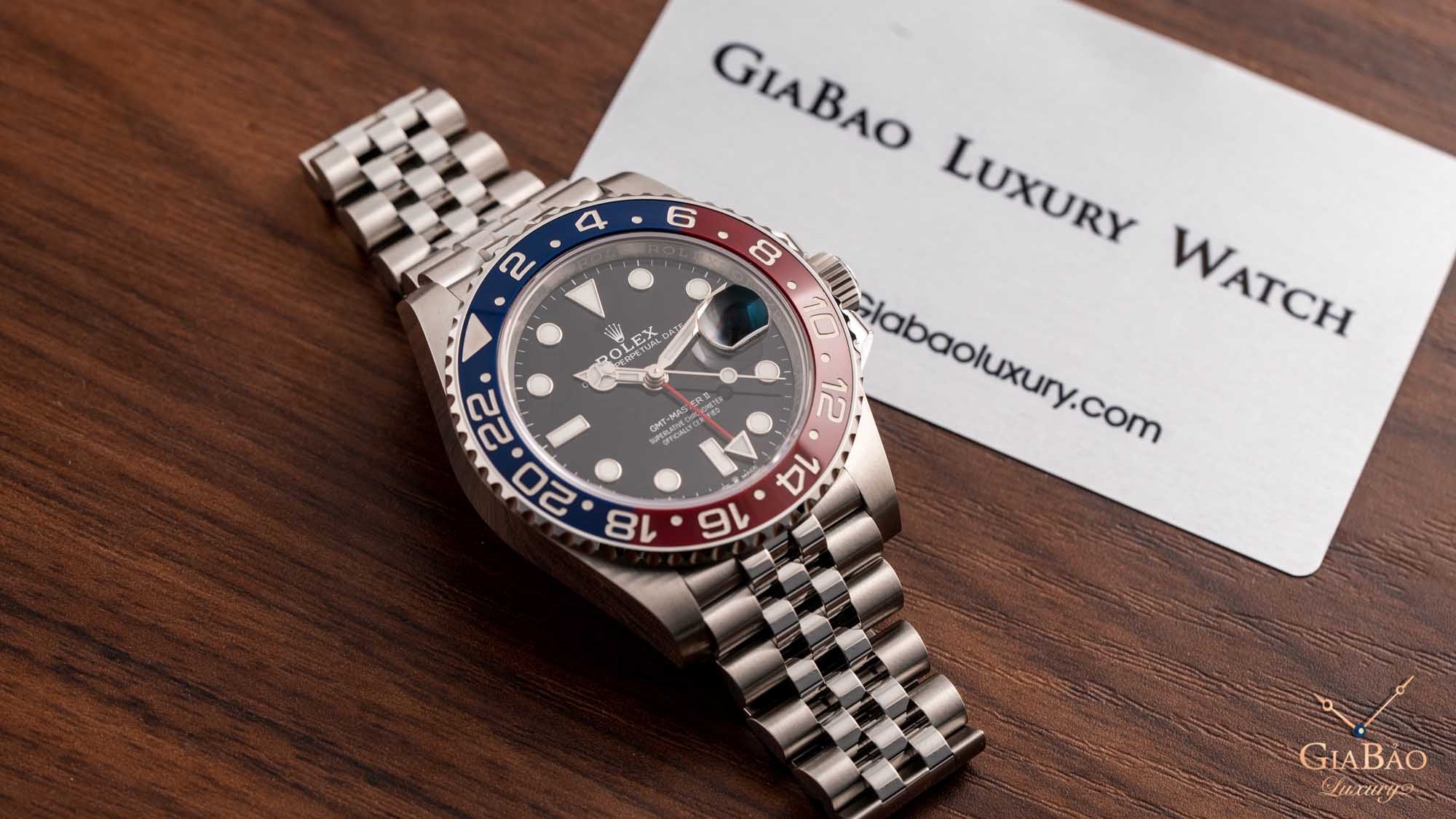 Các dòng đồng hồ Rolex: phân loại theo chức năng: Rolex GMT-Master II hiển thị múi giờ thứ hai