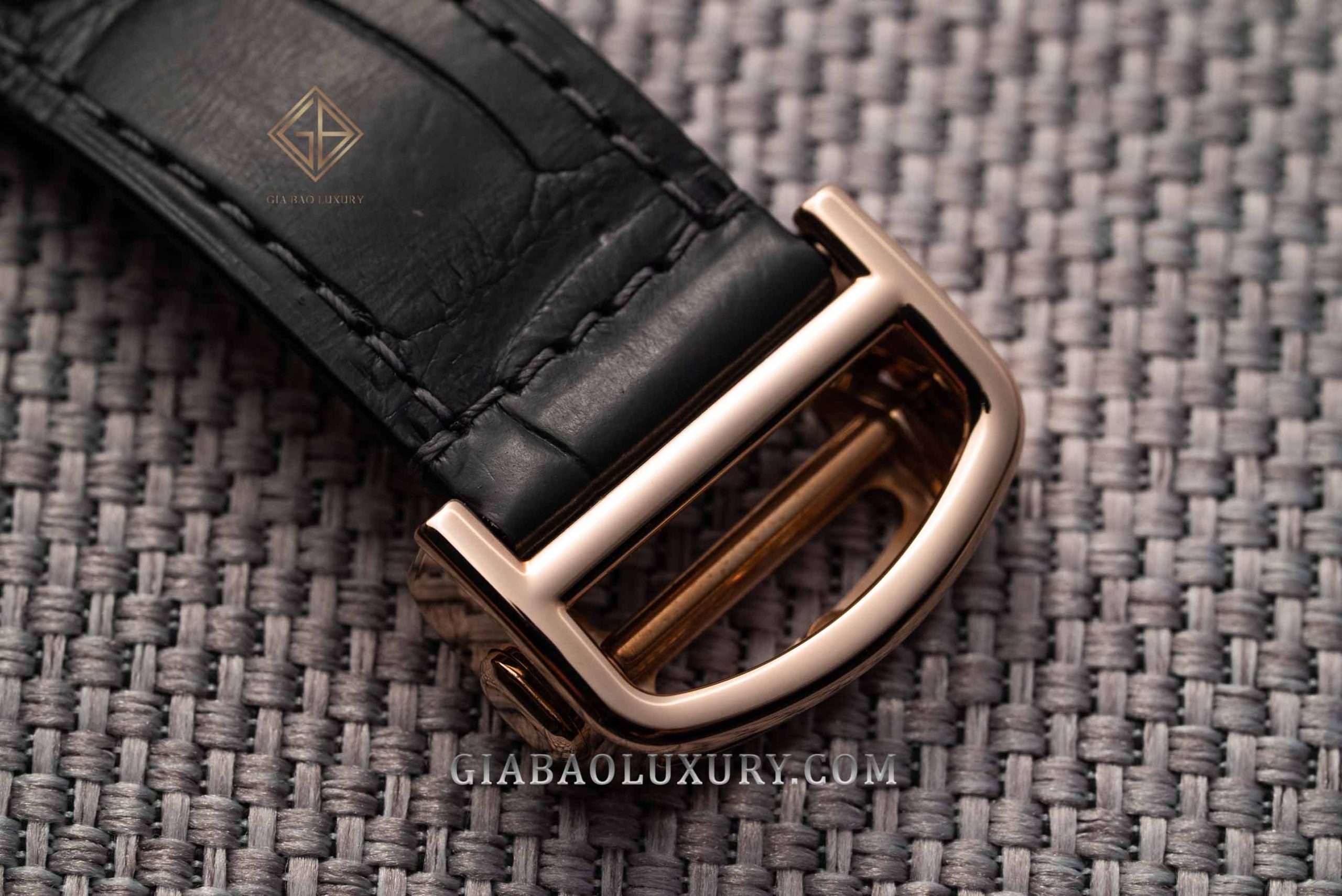 Cartier Santos Chronograph WGSA0017 bằng vàng hồng: hai lựa chọn dây với hệ thống QuickSwitch