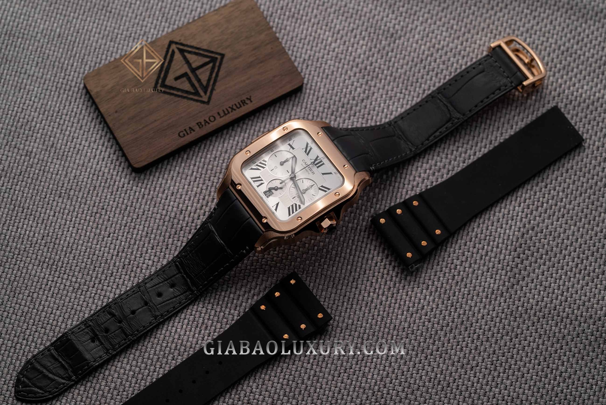 Cartier Santos Chronograph WGSA0017 bằng vàng hồng: toàn bộ vỏ vàng hồng của Santos Chronograph
