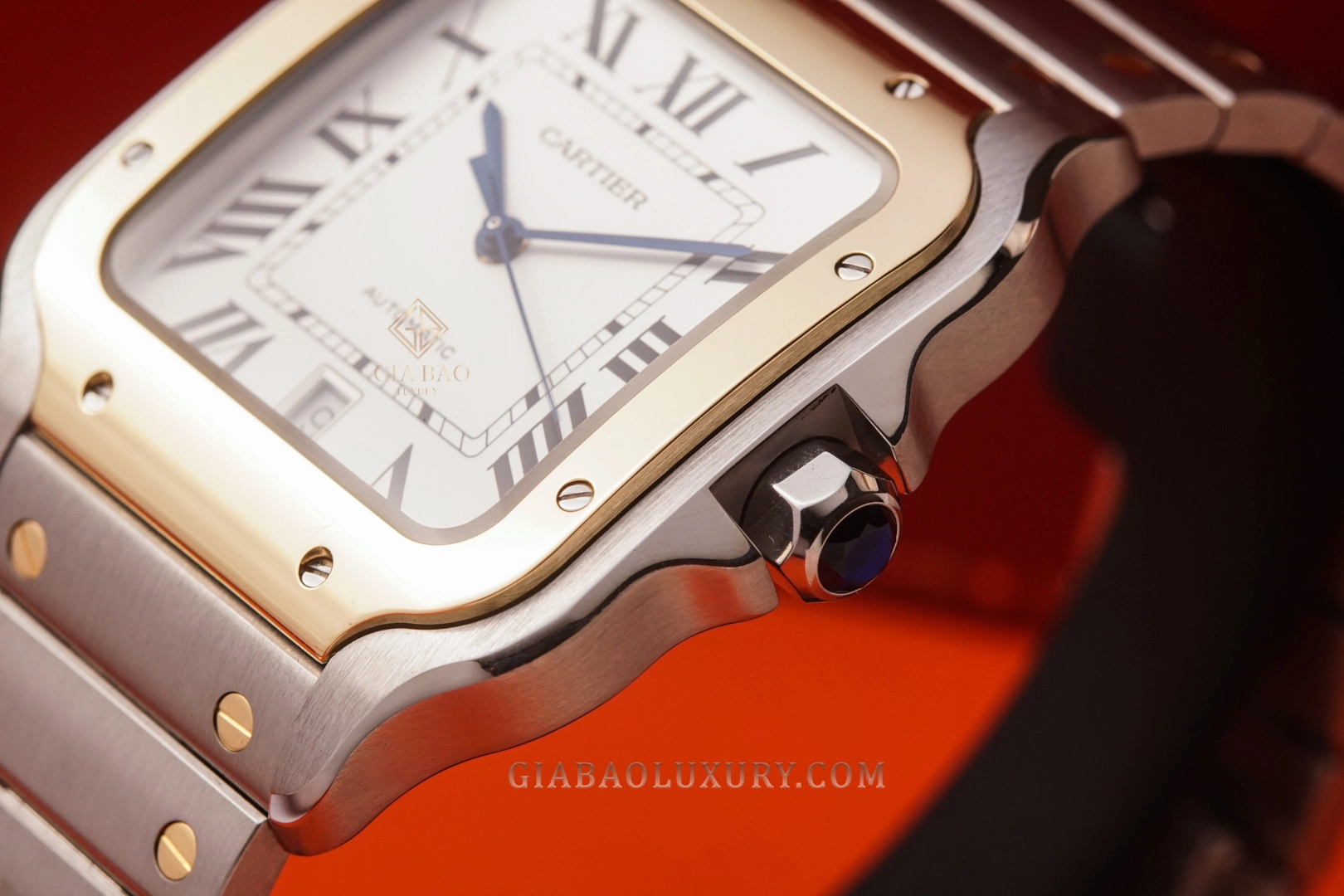 Núm bảy cạnh gắn spinel tổng hợp của Cartier Santos W2SA0006