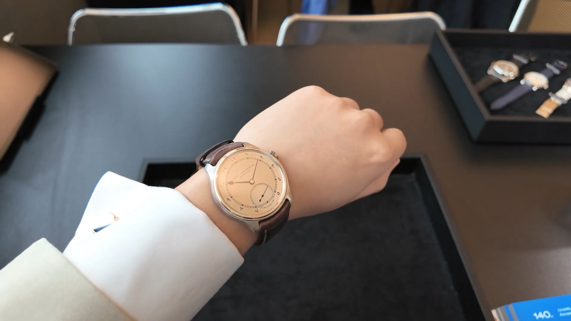 Charles Frodsham Double Impulse Chronometer trên cổ tay