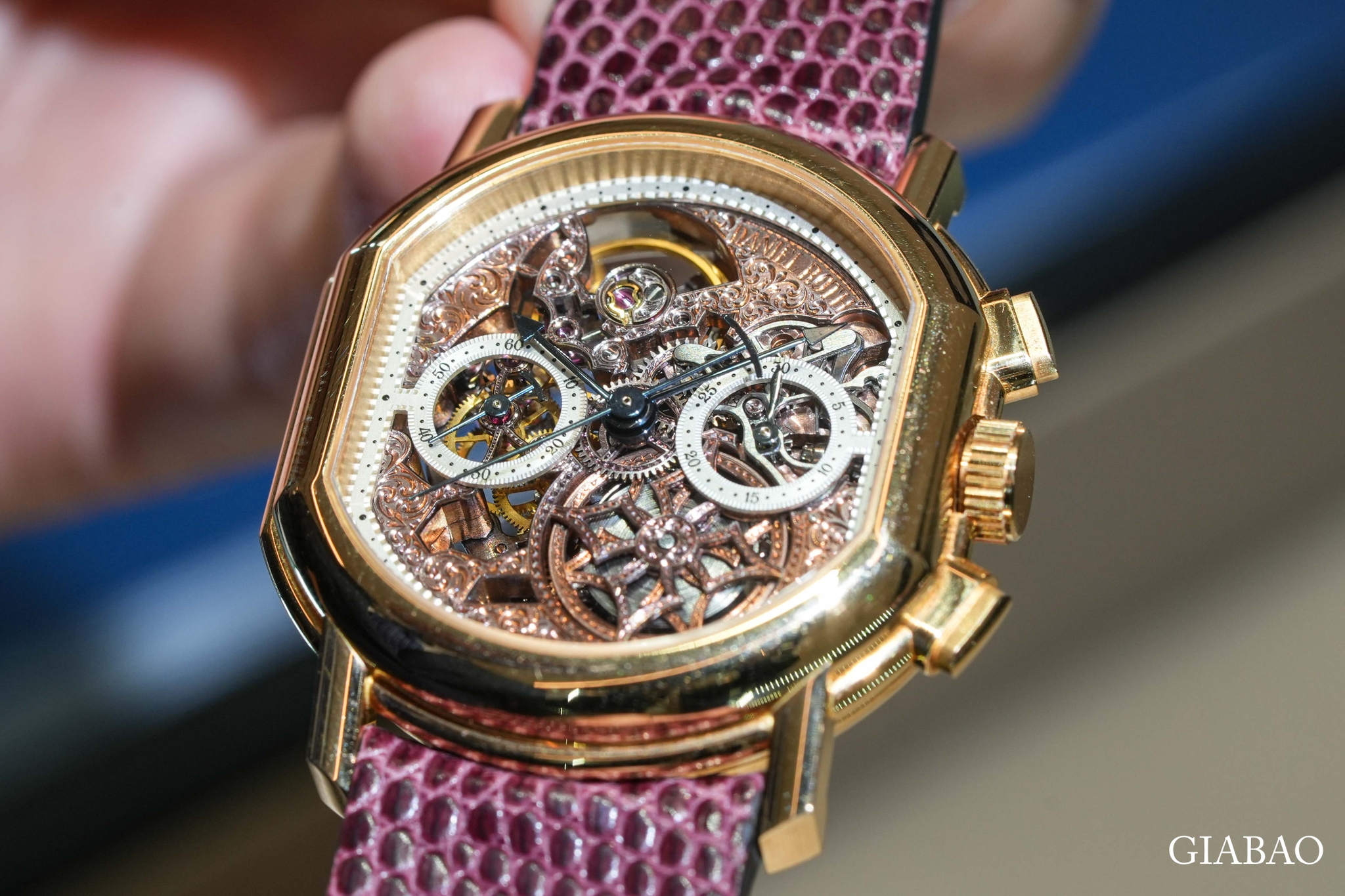 Daniel Roth Ref. 2147 skeleton chronograph nhìn chính diện