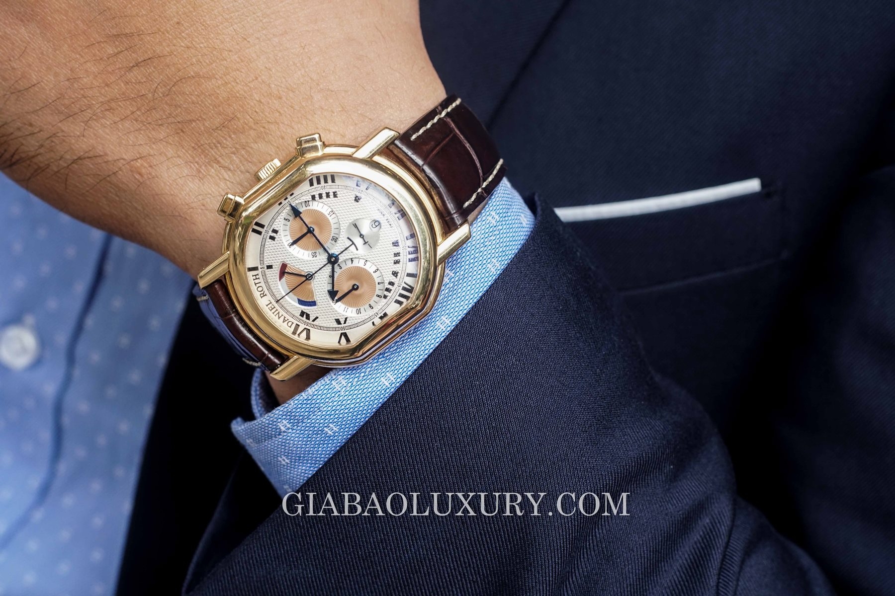 Daniel Roth Chronomax 347.Y.40 trên cổ tay