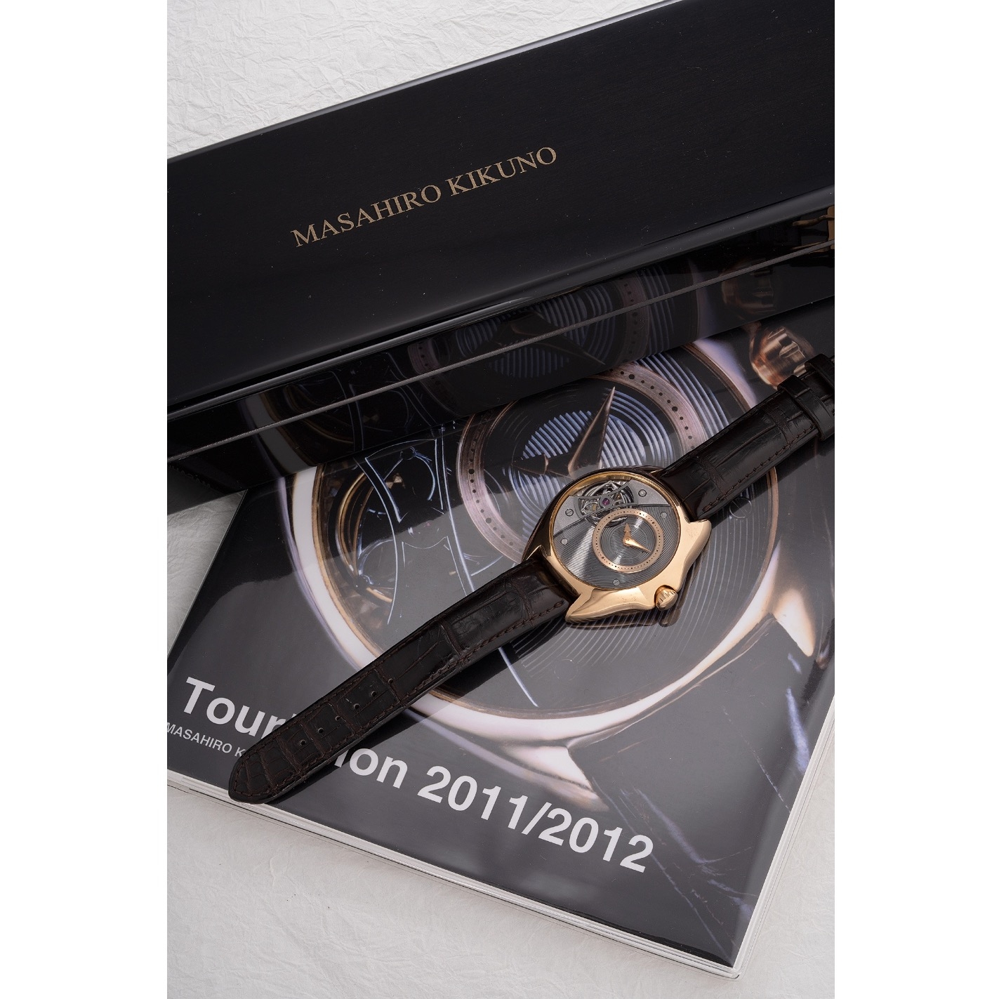 Masahiro Kikuno Tourbillon 2012 vàng hồng