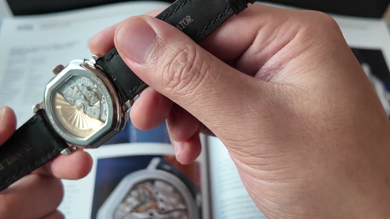 Calibre tự động DR114 của Daniel Roth Perpetual Calendar