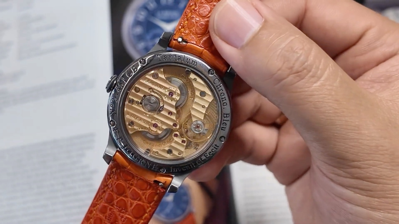 Calibre 1304 vàng hồng của F.P. Journe Chronomètre Bleu