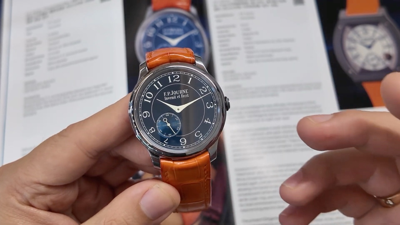 Mặt số xanh chrome của F.P. Journe Chronomètre Bleu