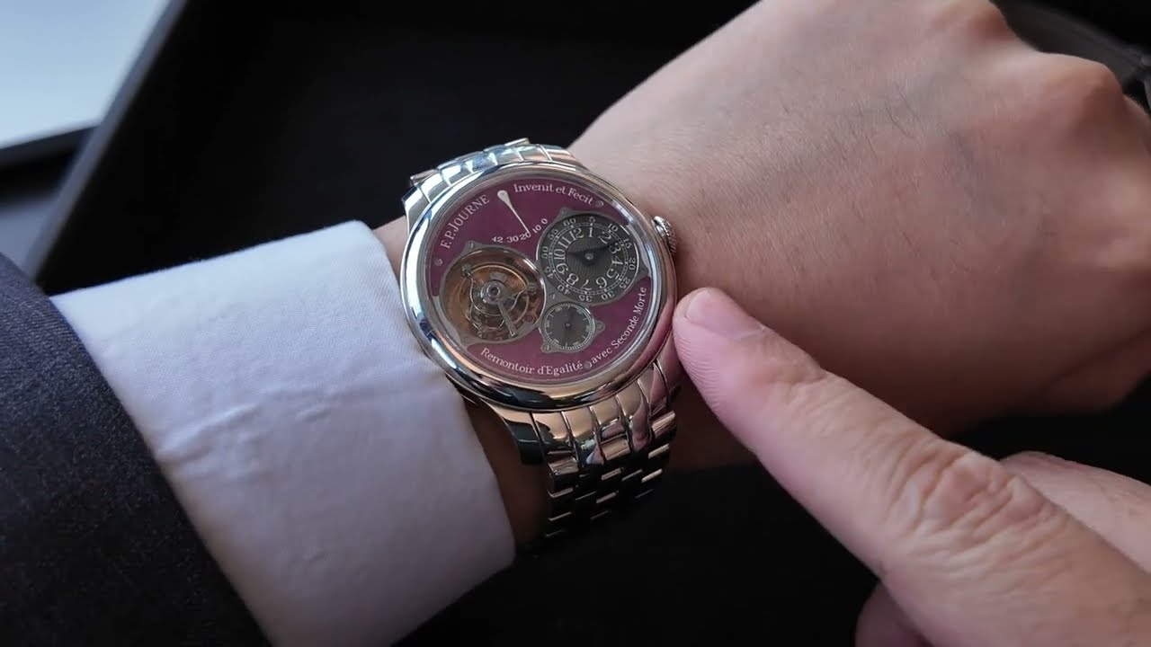 F.P. Journe Ruby Heart trên cổ tay