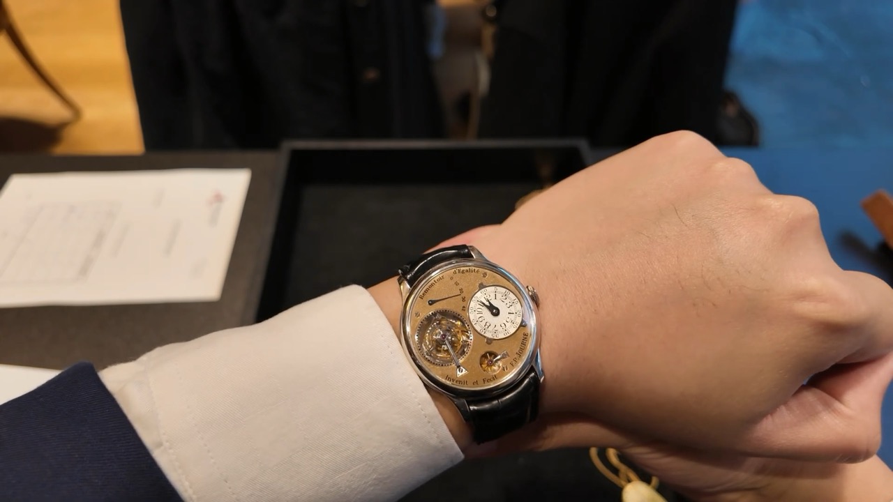 F.P. Journe Tourbillon Souscription N°24 trên cổ tay