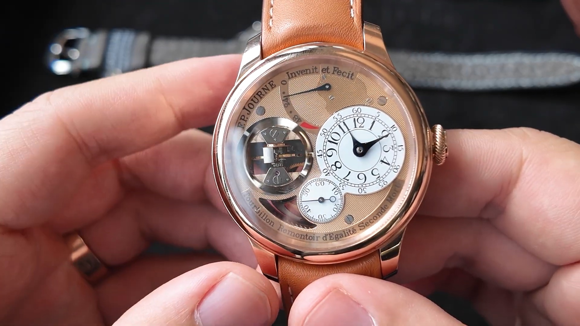 Mặt trước F.P. Journe Tourbillon Souverain Vertical
