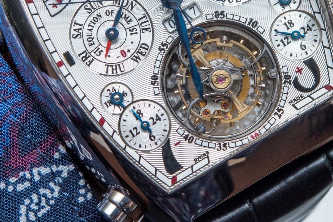 Franck Muller Aeternitas Mega 4: 36 chức năng: Mặt số nhiều chỉ báo của Aeternitas Mega 4