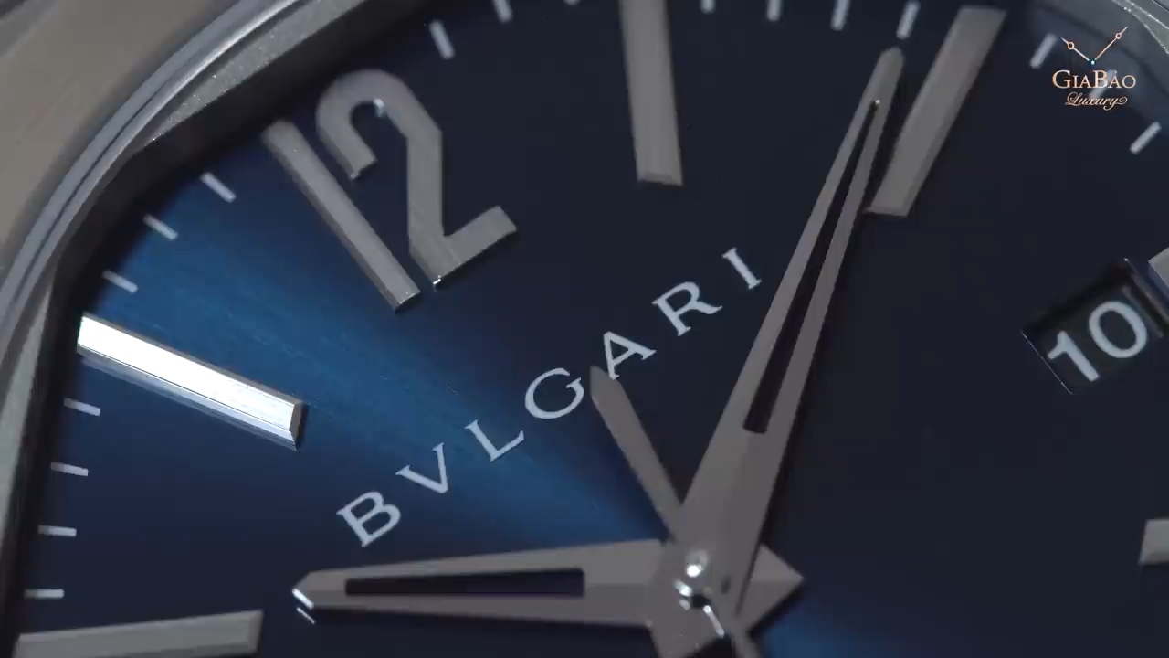 Mặt số xanh Bulgari Octo Roma 102856