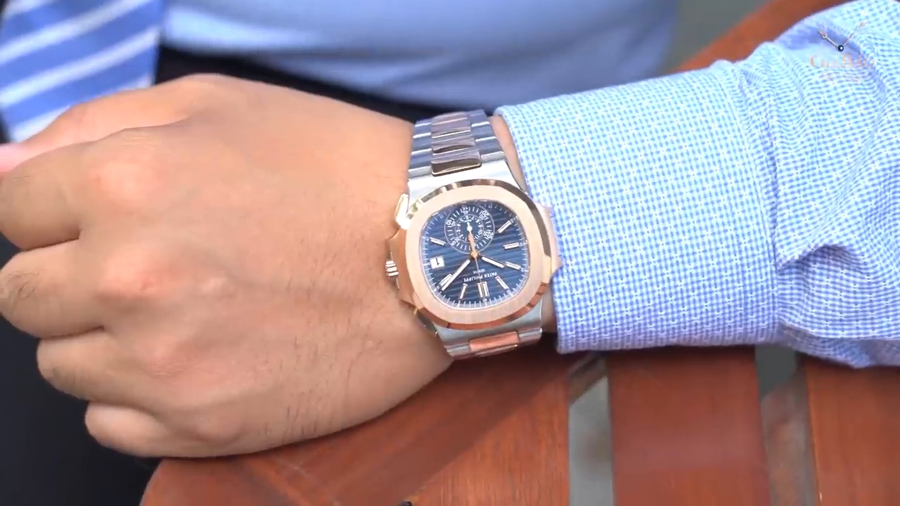 Patek Philippe Nautilus 5980/1AR trên cổ tay