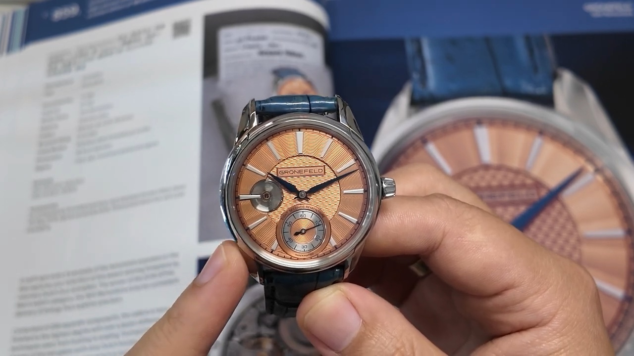 Mặt số salmon guilloché của Grönefeld 1941 Remontoire
