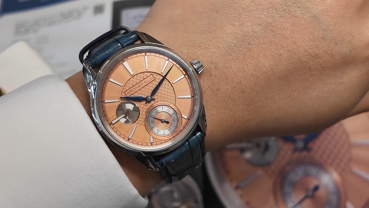 Grönefeld 1941 Remontoire đường kính 39,5 mm trên cổ tay
