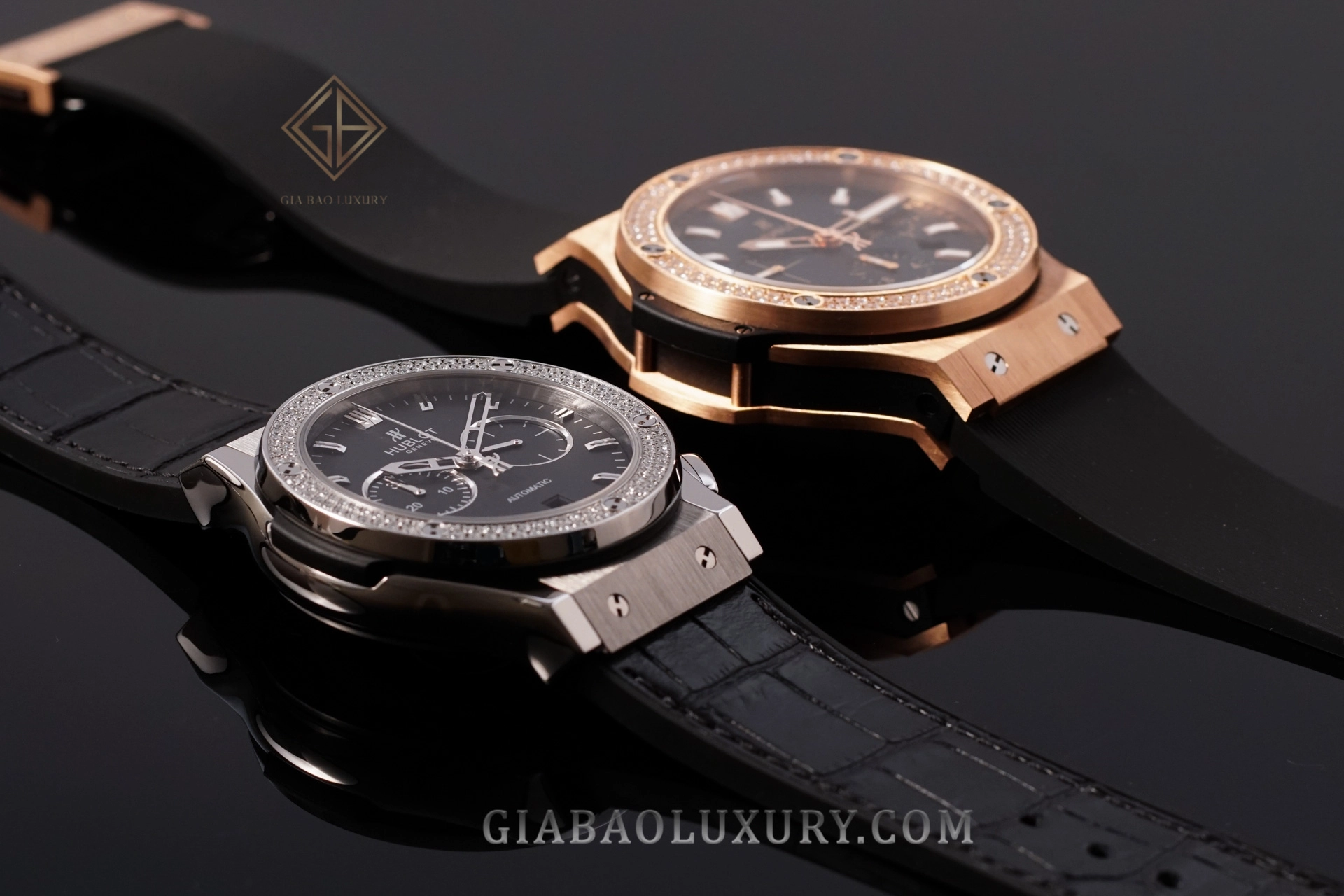 Hublot Big Bang King Gold Diamonds 44 mm thế hệ HUB4100: calibre HUB4100 qua đáy sapphire