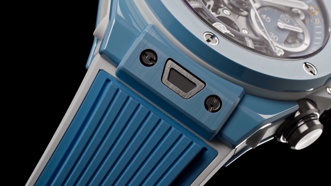 Cạnh vỏ ceramic xanh-trắng của Hublot Big Bang Unico 45 Sky Blue