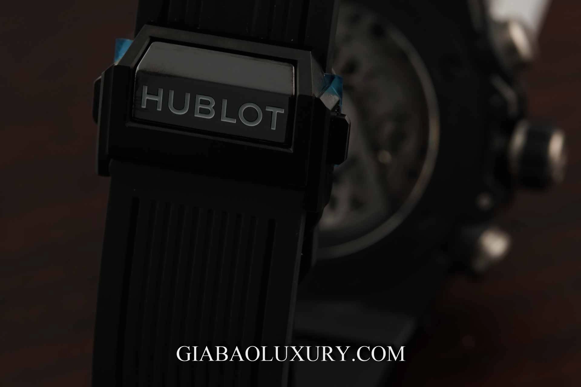 Hublot Big Bang Unico Black Magic 45 mm: dây cao su màu đen
