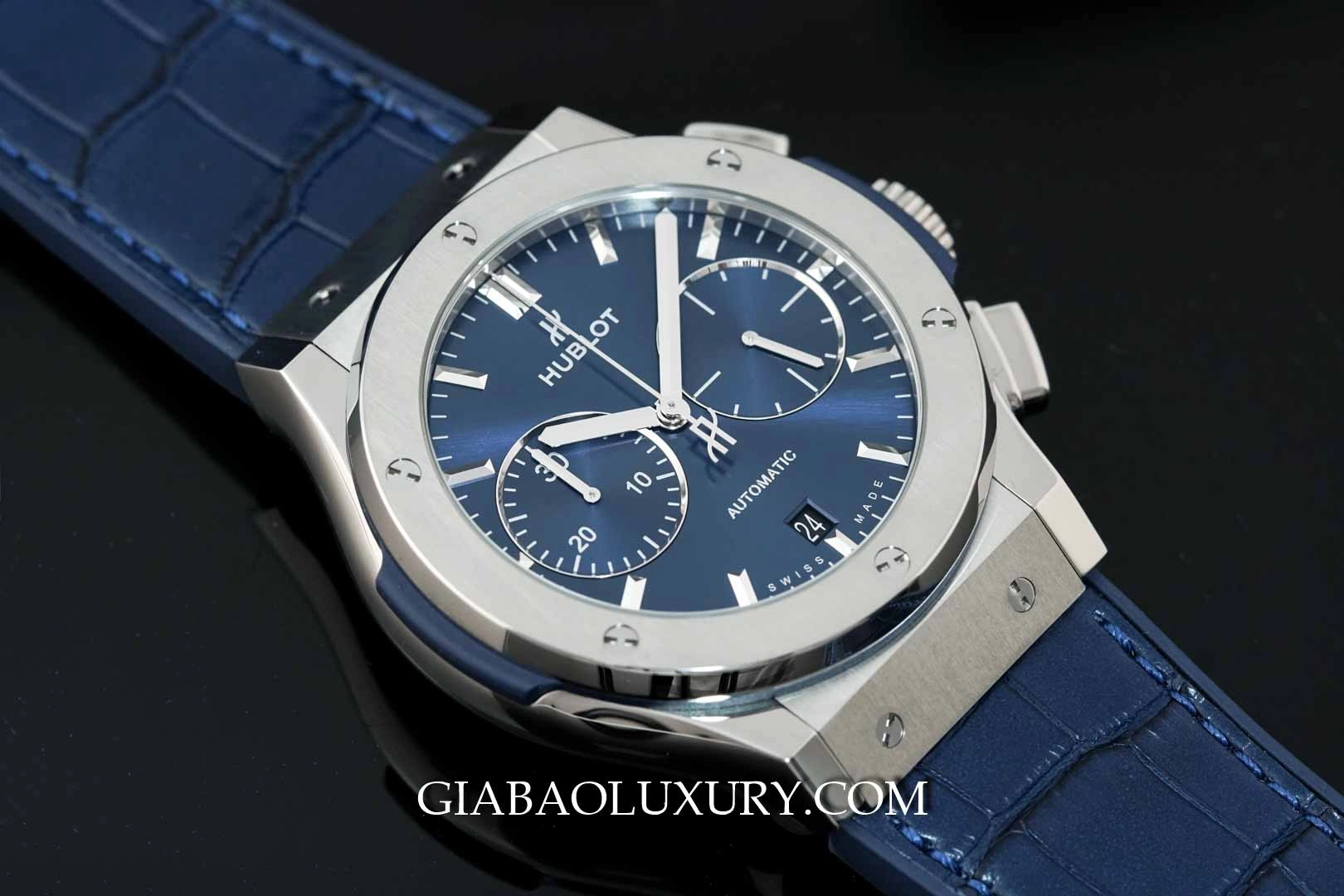 Hublot Classic Fusion Chronograph Titanium Blue 45 mm: toàn cảnh Classic Fusion Chronograph Titanium Blue