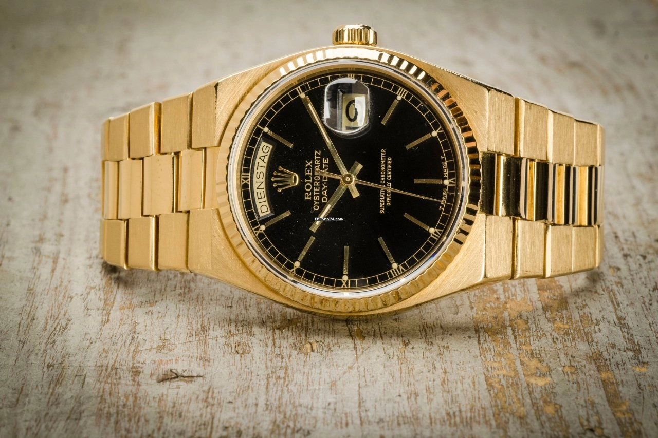 Hướng dẫn mua Rolex Day-Date: Day-Date vintage mặt đen và dây President