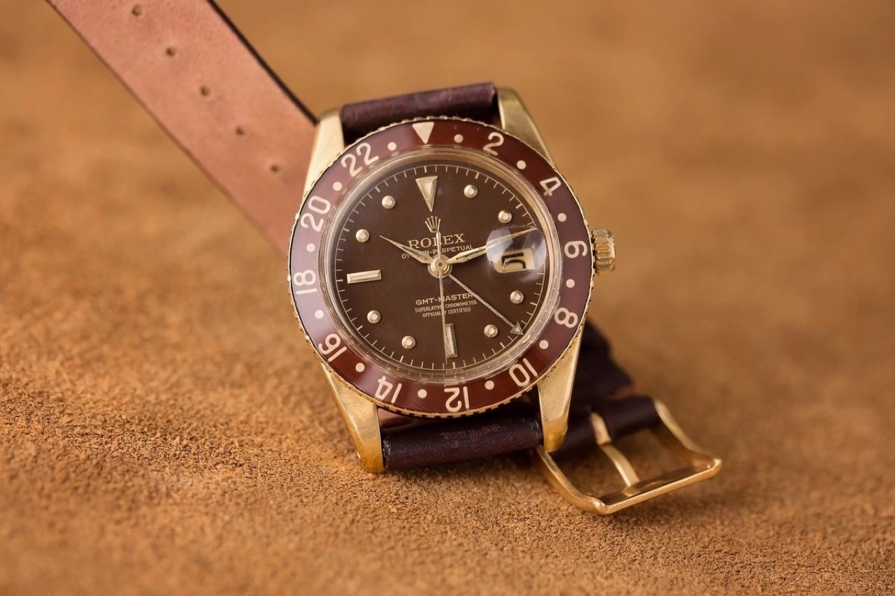Hướng dẫn mua Rolex GMT-Master II: Rolex GMT-Master vintage với bezel màu nâu