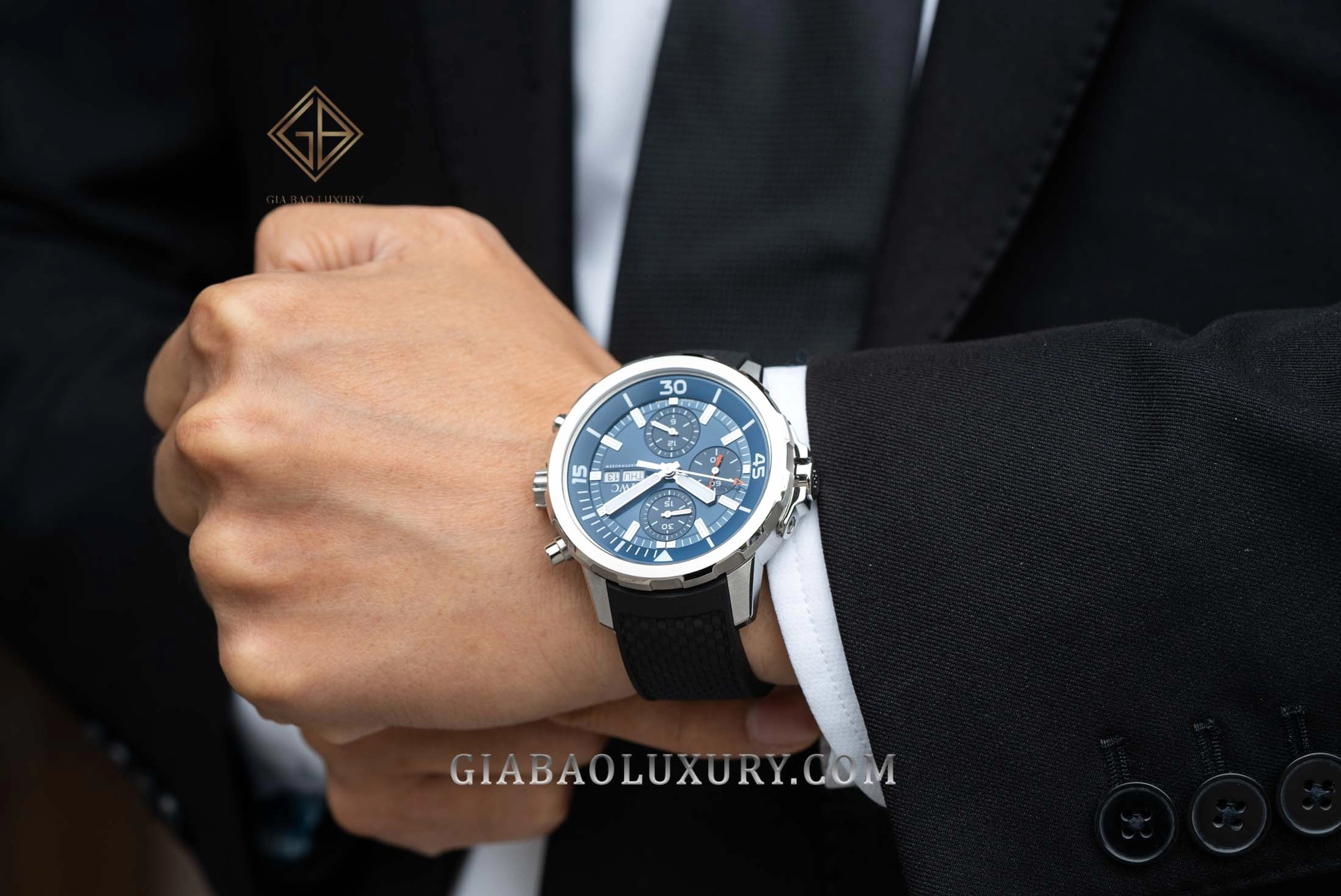 IWC Aquatimer Chronograph IW376805: IWC Aquatimer Chronograph IW376805 trên cổ tay