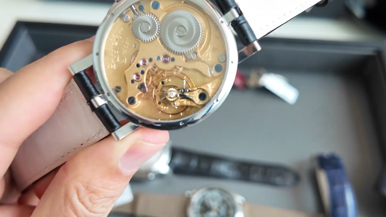 Cận cảnh bánh xe cóc Lang & Heyne Caliber VI được phát cạnh và đánh bóng