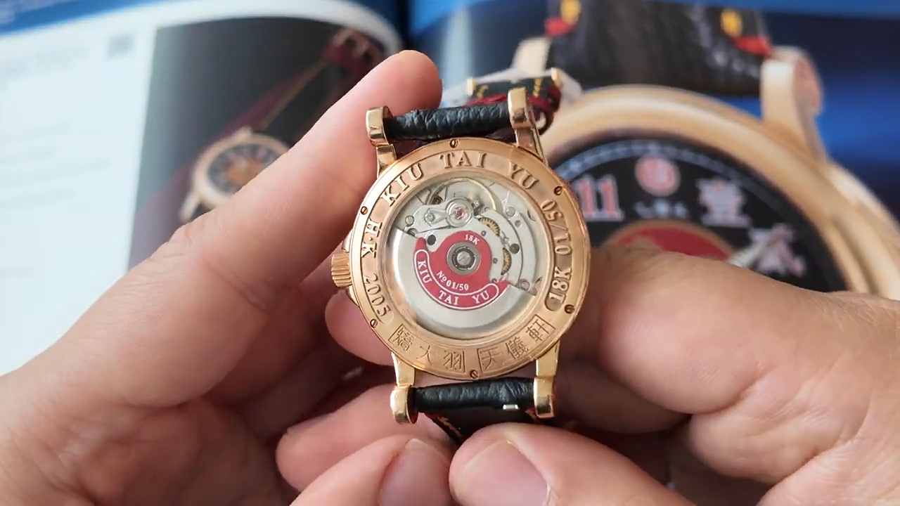 Đáy sapphire và rotor Kiu Tai Yu số 01/50