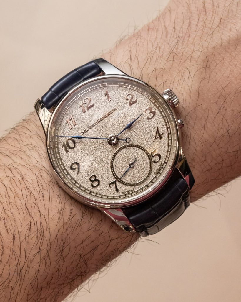 Moritz Grossmann Tremblage với mặt số chạm bề mặt thủ công