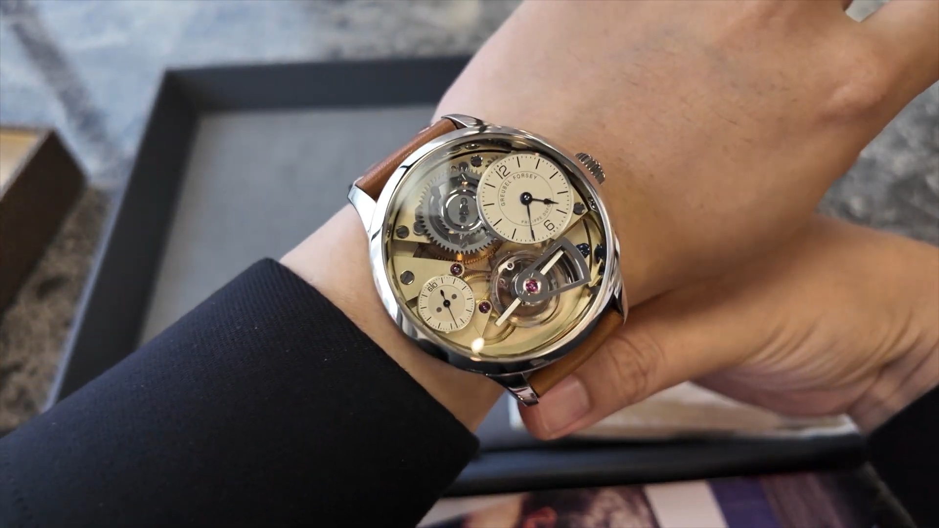 Naissance d’une Montre Pièce d’École 45 mm trên cổ tay