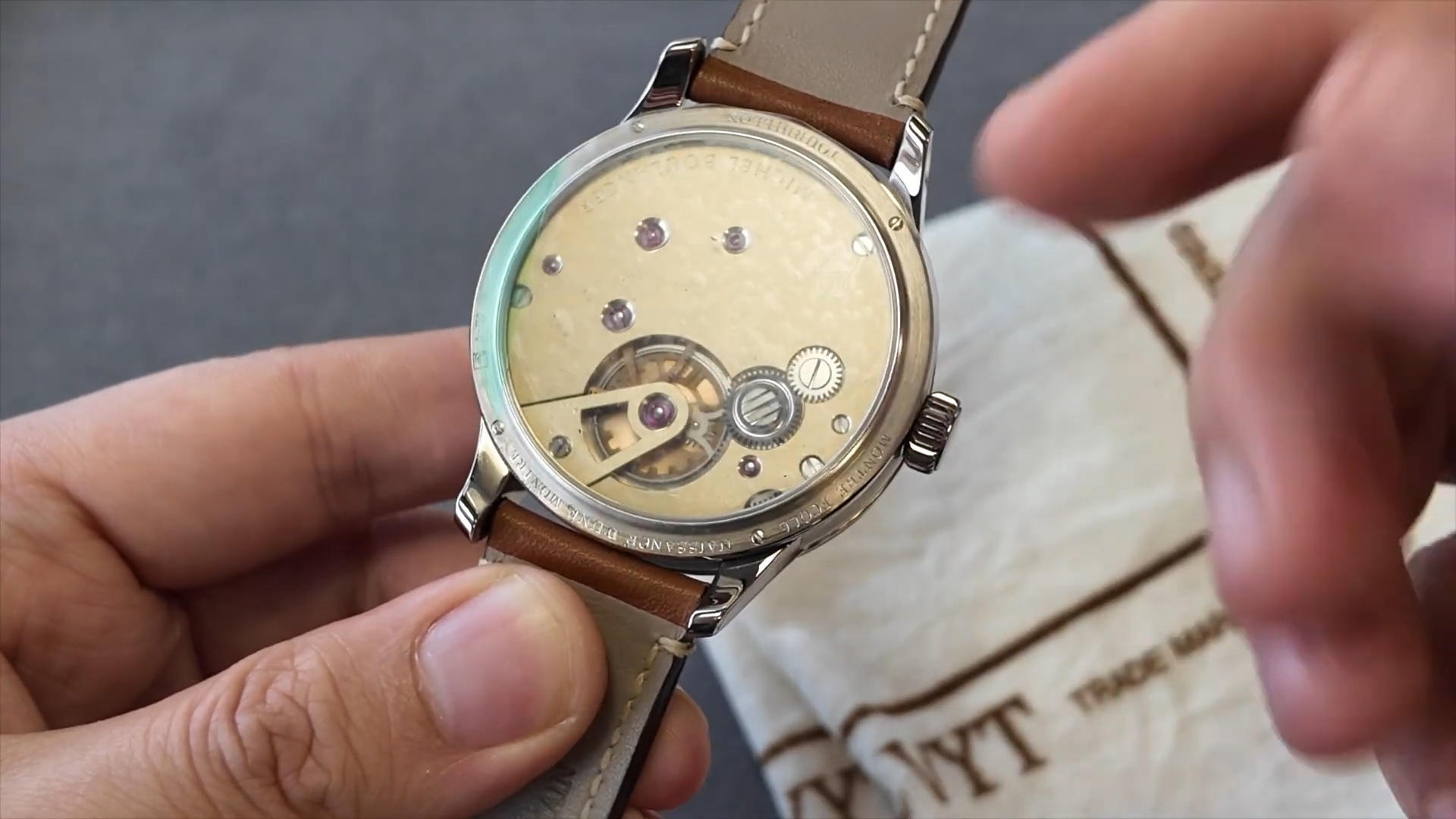 Mặt sau bộ máy Naissance d’une Montre Pièce d’École