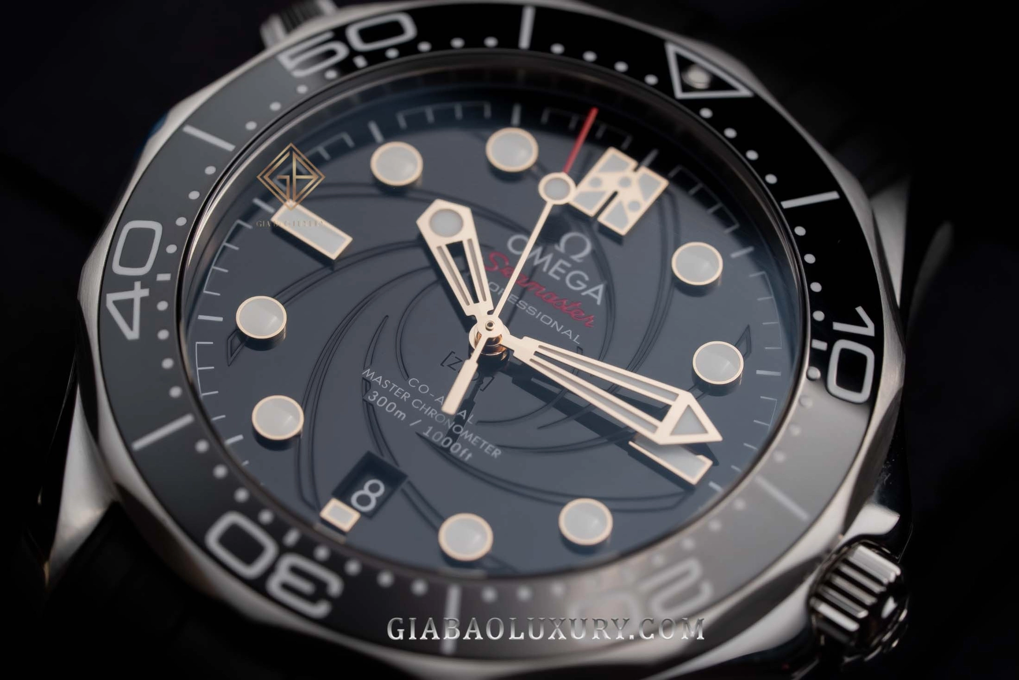 Omega Seamaster Diver 300M 007 Ref. 210.22.42.20.01.004: Cận cảnh Seamaster 007 Ref. 210.22.42.20.01.004
